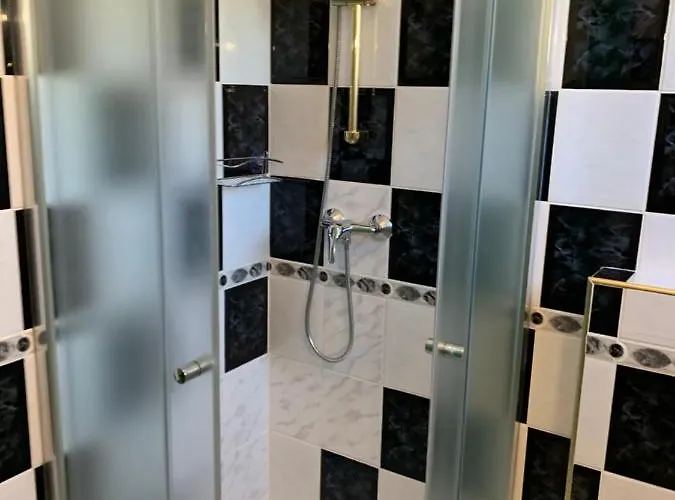 Haus Kristina 3* تشوباك